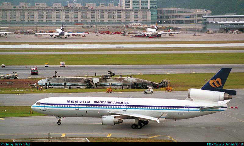 Ladies & Gentlemen, if you will look out the windows on the left side of the cabin...